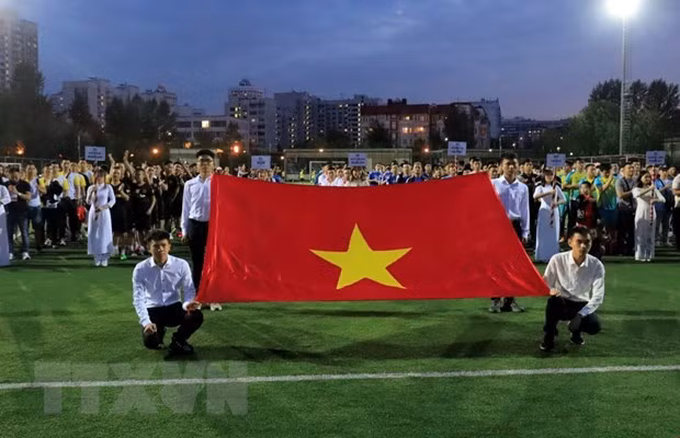全国对外工作会议：民间外交对国家总体外交做出了重要贡献 ảnh 1