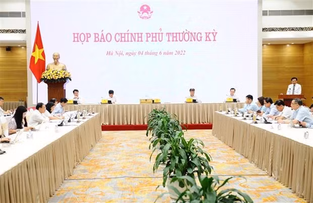 5月份政府例行记者会： 控制油价上涨和房地贷款投放 ảnh 1