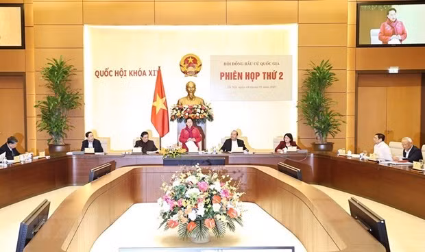 越南国会主席阮氏金银主持国家选举委员会第二次会议 ảnh 1