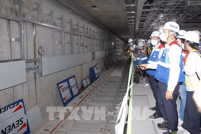 胡志明市地铁一号线高架路拟于2021年底试车 ảnh 1