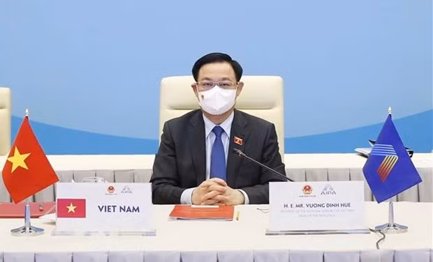 越南国会主席王廷惠出席 第42届东盟议会联盟大会闭幕式 ảnh 1