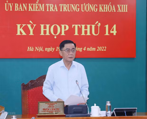 中央检查委员会第14次会议：给予部分个人党纪处分 ảnh 1