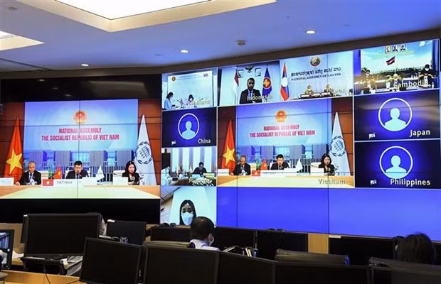 越南主持各国议会联盟框架内东盟与中韩日在线会议 ảnh 1