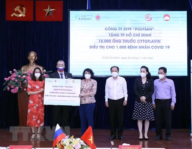  俄罗斯向胡志明市赠送新冠特效药 ảnh 1