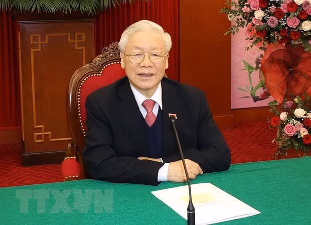 越共中央总书记、国家主席阮富仲与柬埔寨首相洪森通电话 ảnh 1