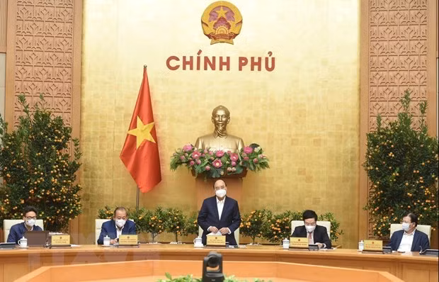 政府总理阮春福：各大城市在必要的情况下可实施社交距离措施 ảnh 1