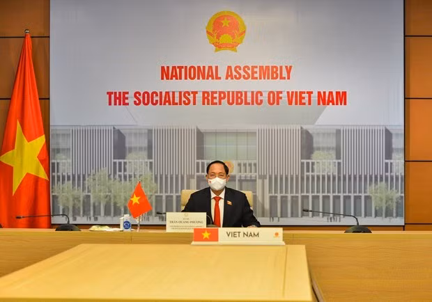 越南出席第18届议会情报与安全论坛 ảnh 1