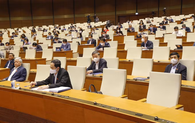 越南第十五届国会第二次会议：继续讨论司法和反腐败工作相关问题 ảnh 1