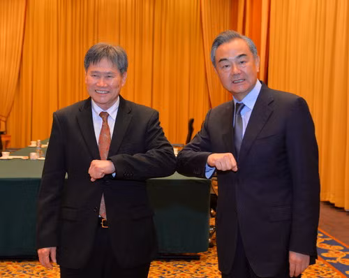  中国与东盟承诺加强关系 ảnh 1