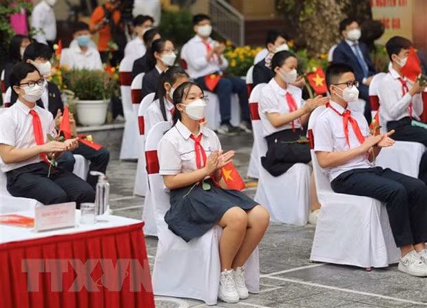 2021-2020新学年今日开学：努力克服困难完成新学期任务 ảnh 2