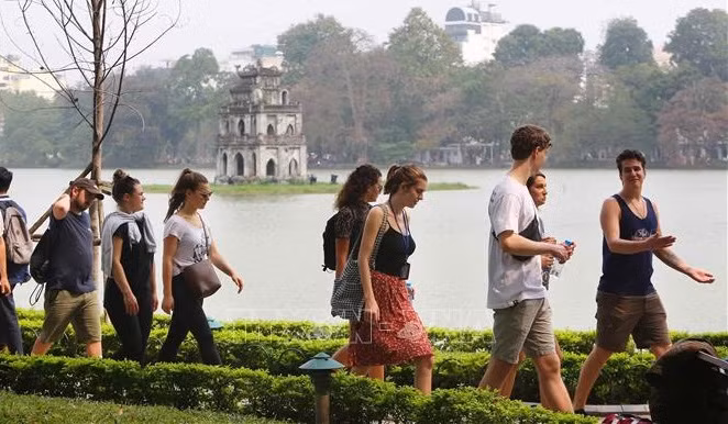 国际游客盼望赴越南旅游 ảnh 2