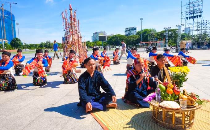 越南中部各民族文化节有助于弘扬当地传统文化价值 ảnh 6