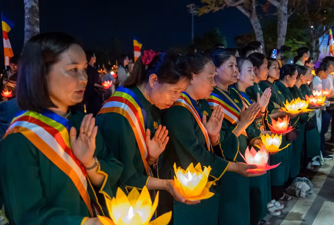 dai-le-vesak-lien-hop-quoc-15.jpg