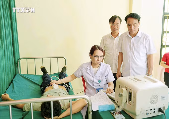vna-potal-dien-bien-dua-dich-vu-y-te-den-gan-nguoi-dan-8862067.jpg