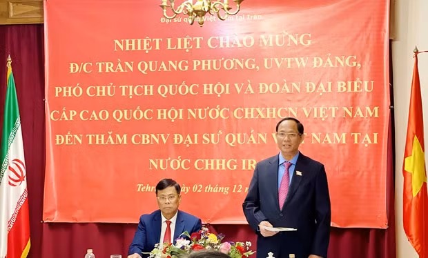 越南国会副主席陈光方上将访问伊朗 ảnh 2