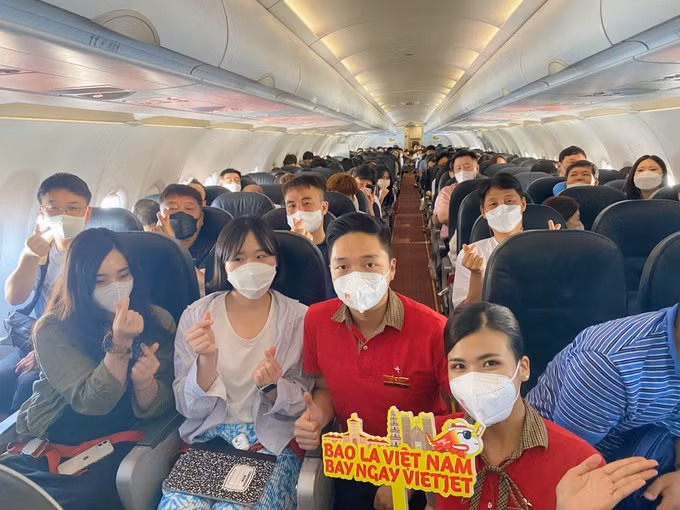 越捷航空开通胡志明市至韩国釜山新航线 ảnh 2