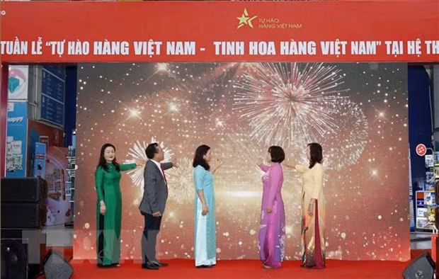“自豪越南货—越南货精华”的越南商品周正式启动 ảnh 1