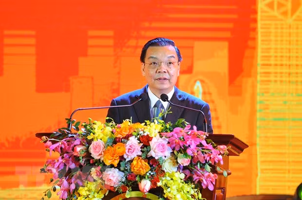  河内市举行2021届优秀大学毕业生表彰会 ảnh 2