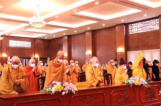 胡志明市为因新冠肺炎疫情而病亡的同胞举行祈福超荐法会 ảnh 2