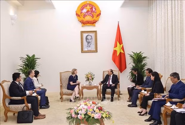 政府总理阮春福会见新西兰驻越大使和欧盟驻越代表团团长 ảnh 1