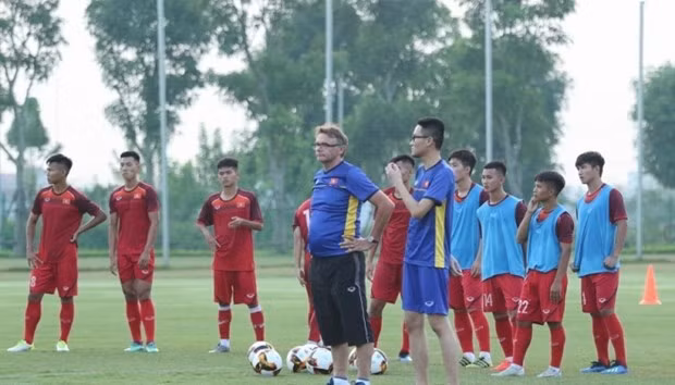 越南U19球队为2020亚足联U19足球锦标赛做好准备 ảnh 1