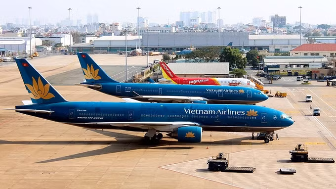 越南各家航空公司重新开放多条境内外航线 ảnh 2