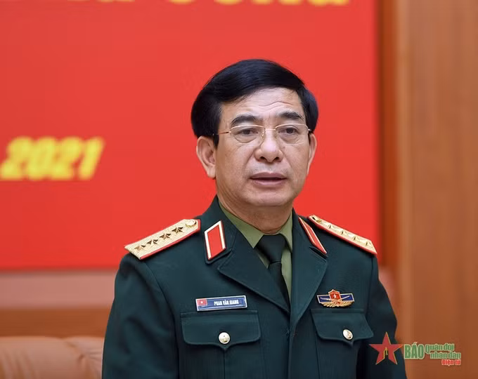 越南高级军事代表团出席ADMM-16会议 ảnh 1