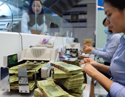 今年前10个月国家财政收入完成全年计划的75.2% ảnh 1