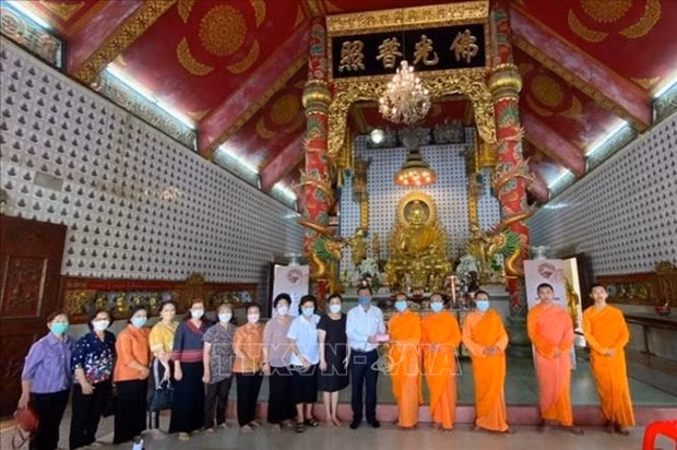 旅外越南人缅怀在鬼鹿角礁上牺牲的64名战士 ảnh 2