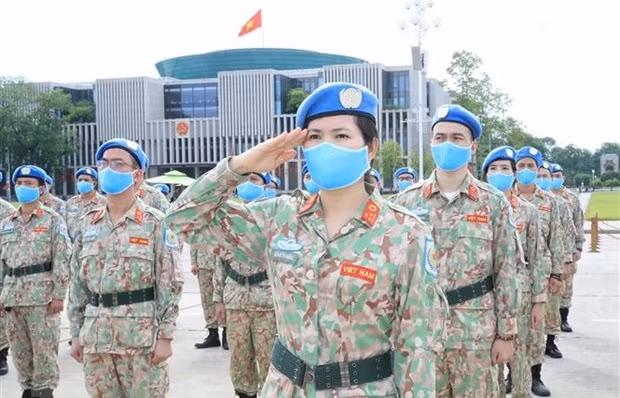 越南维和局副局长：为满足在联合国特派团和联合国总部担任更高职位做好人事准备 ảnh 3