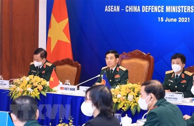 东盟与中国防长非正式会晤以视频形式举行 ảnh 1