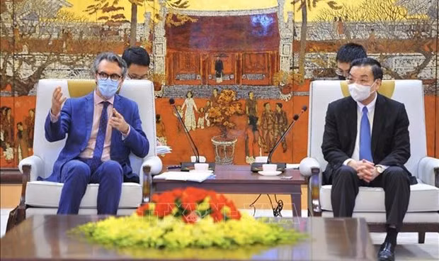 欧盟建议在河内建设一所达到欧洲标准的大学 ảnh 1
