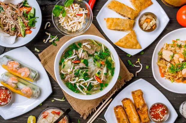 越南跻身《孤独星球》评选的全球最佳美食目的地榜单 ảnh 1