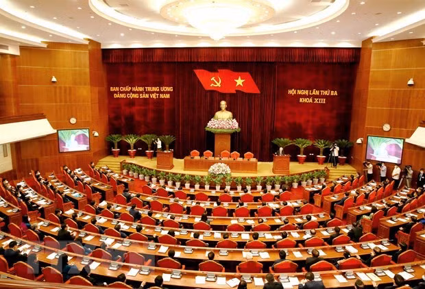 越共第十三届中央委员会第三次全体会议落下帷幕 ảnh 1