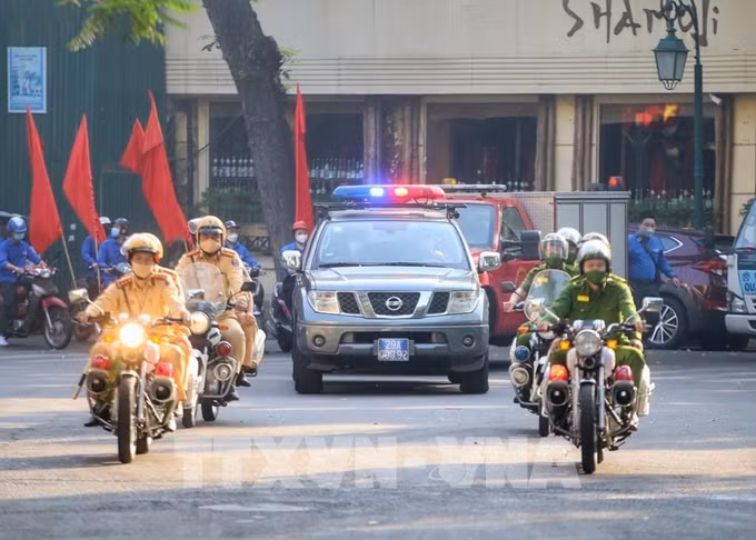 保障持有第31届东运会标签车辆的安全性和便利性 ảnh 1