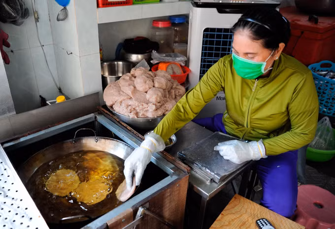 巴地头顿省福海鱼饼 ảnh 1