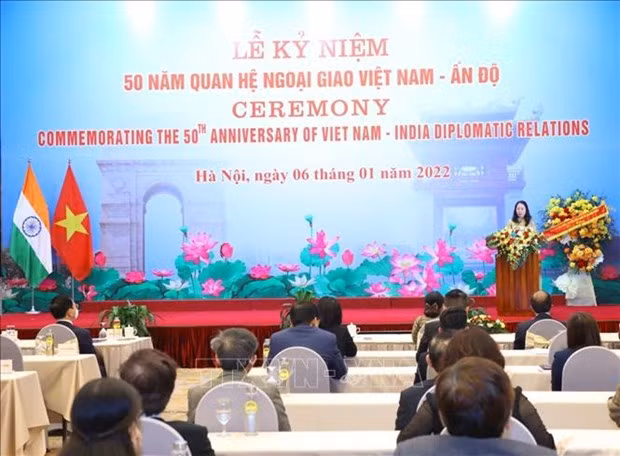 国家副主席武氏映春出席越印建交50周年纪念活动 ảnh 2