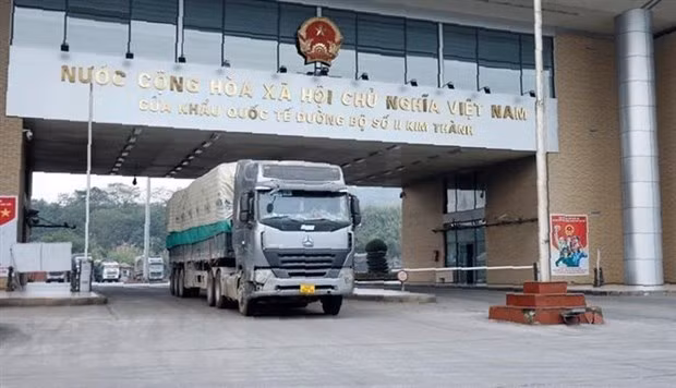 范明政指导立即成立工作组 配合中方化解边境口岸货物拥堵现象 ảnh 1