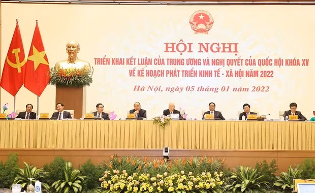 越南政府总理：2022年是“团结纪律、主动适应、安全高效、恢复发展”的一年 ảnh 1