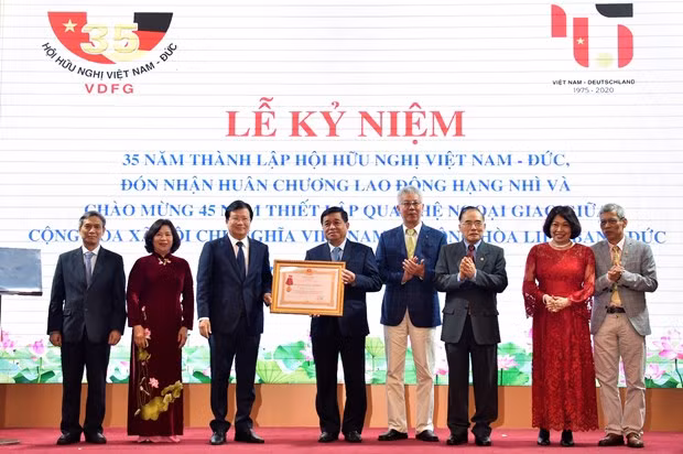越德友好协会成立35周年：为厚值两国人民友谊、深化双方合作做出积极贡献 ảnh 1