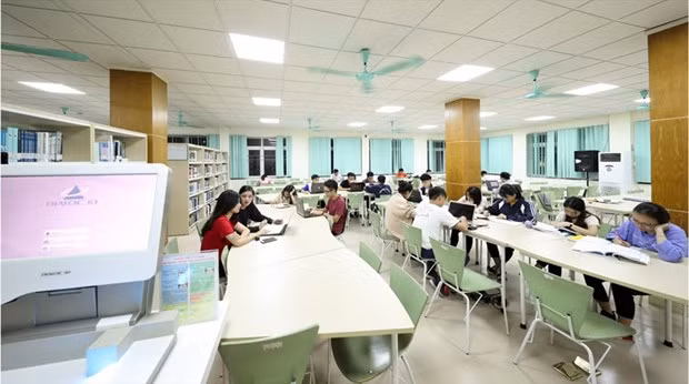 2021年度泰晤士世界大学学科排名公布 越南河内国家大学位居越南第一 ảnh 1