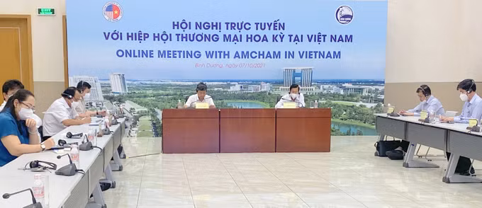 平阳省领导与美国企业对话 承诺为企业尽早恢复生产经营创造最为便利条件 ảnh 2
