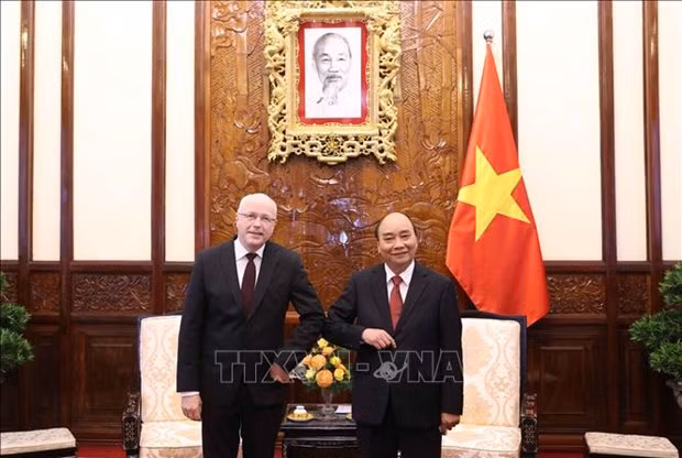 越南国家主席会见各国新任驻越大使 ảnh 2