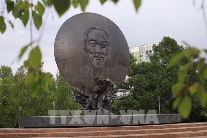 莫斯科胡志明广场—象征着越俄友谊之情的独特工程 ảnh 2