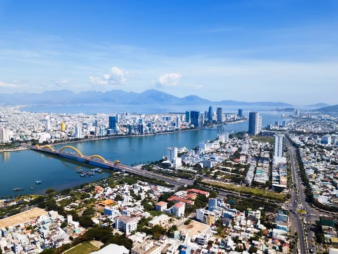新冠肺炎疫情后期：推动旅游业快速复苏的技术和解决方案 ảnh 2