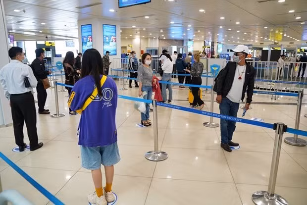 建议解除国内机场航站楼社会限制措施 ảnh 1
