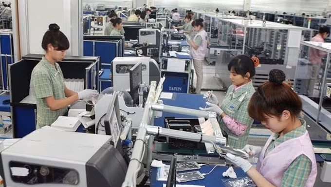 大华银行将越南2022年GDP增长预期上调至8.2% ảnh 1