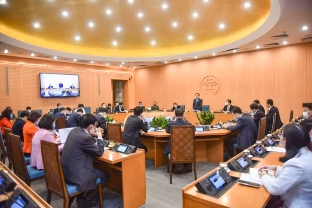 新冠肺炎疫情：从2月16日0时起河内全市街边饭摊和宗教场所等暂时关闭 ảnh 1