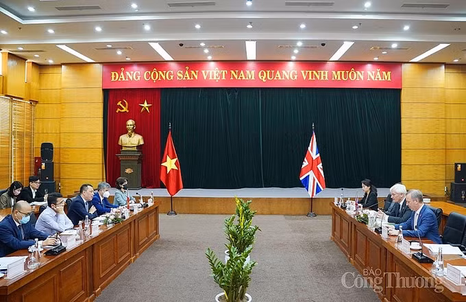 越南工贸部欢迎英国为落实COP26承诺所提出的建议 ảnh 2