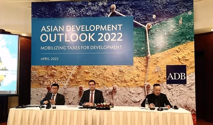 亚行将2022年越南经济增长预测维持在6.5%的水平 ảnh 2